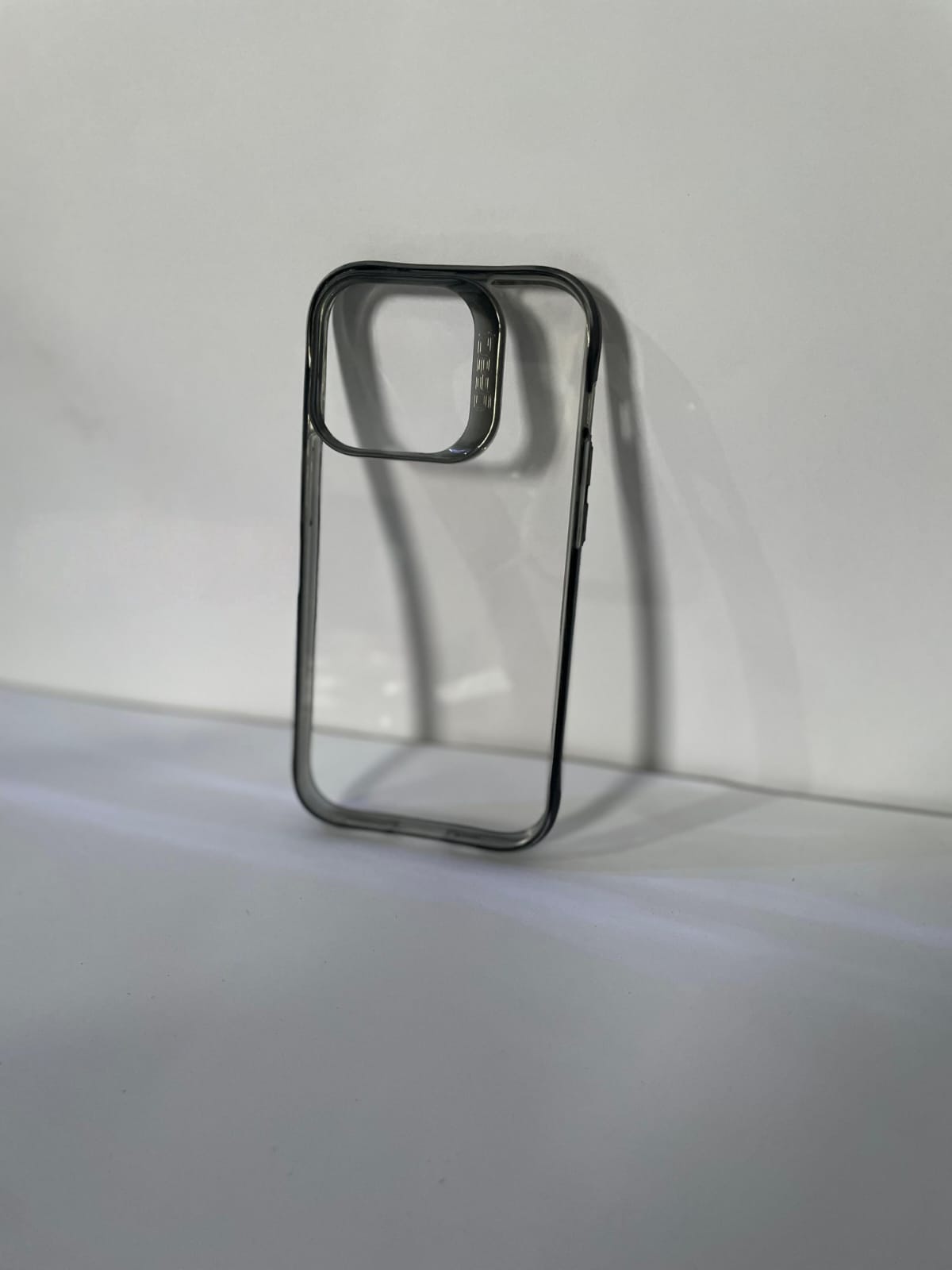 IPhone 14 Pro - Spigen Ultra Hybrid Transparent Phone Case with Accent Frame